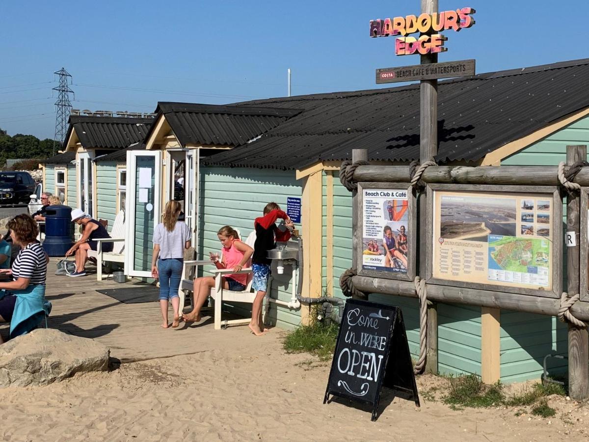 Club Tropicana Poole Exterior foto